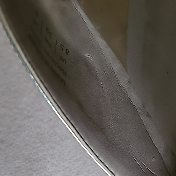 Gold Metallic Platform Heels - Picture 6 of 10